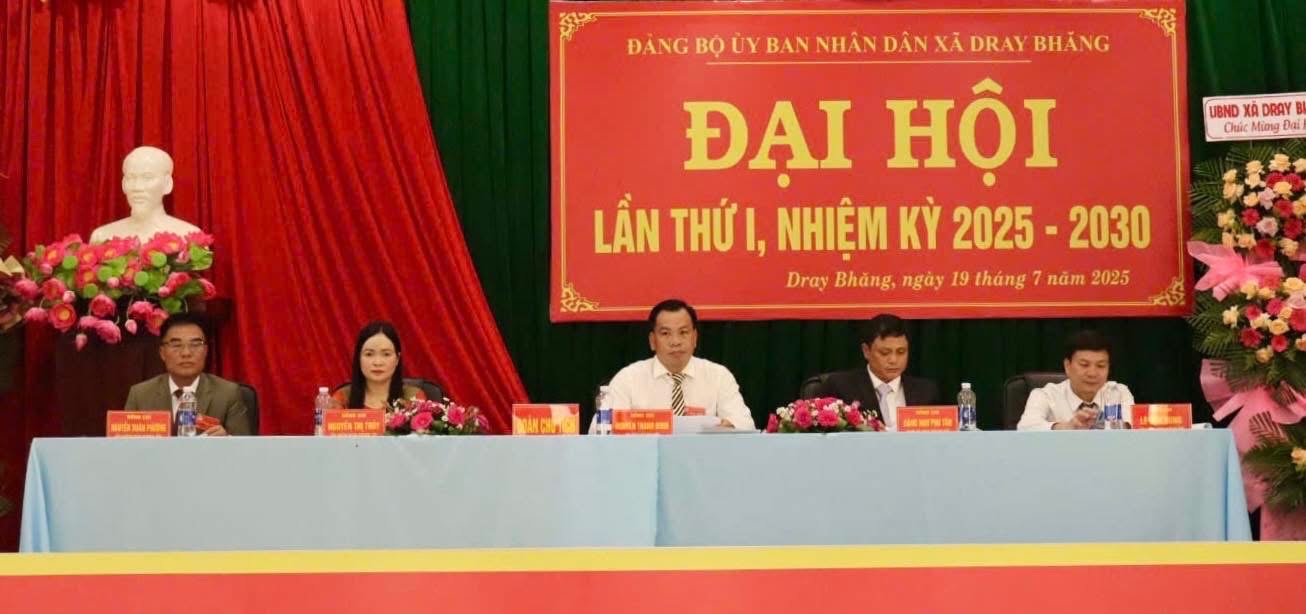 đoàn chủ tịch